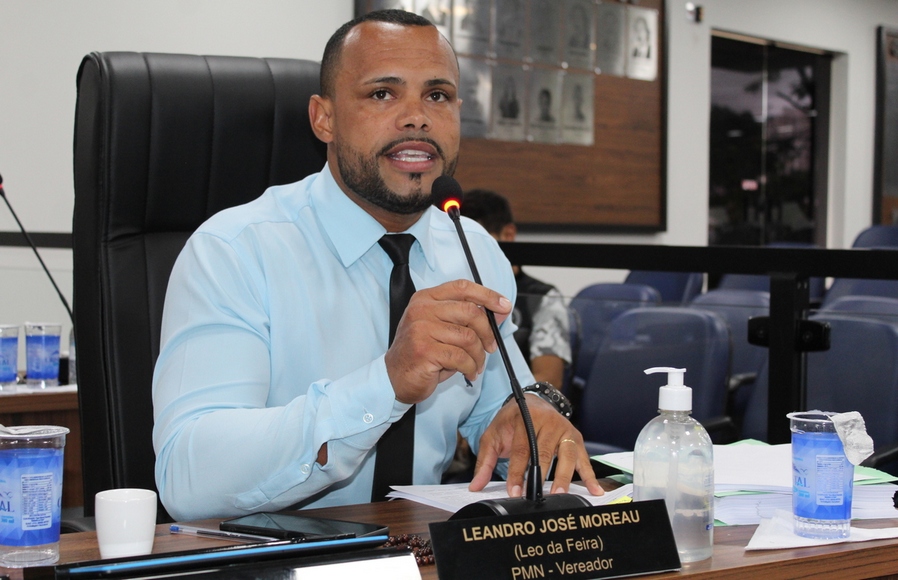 Vereador Léo da Feira pede construção de bocas de lobo e galerias pluviais no Alvorada e na Vila Eunice