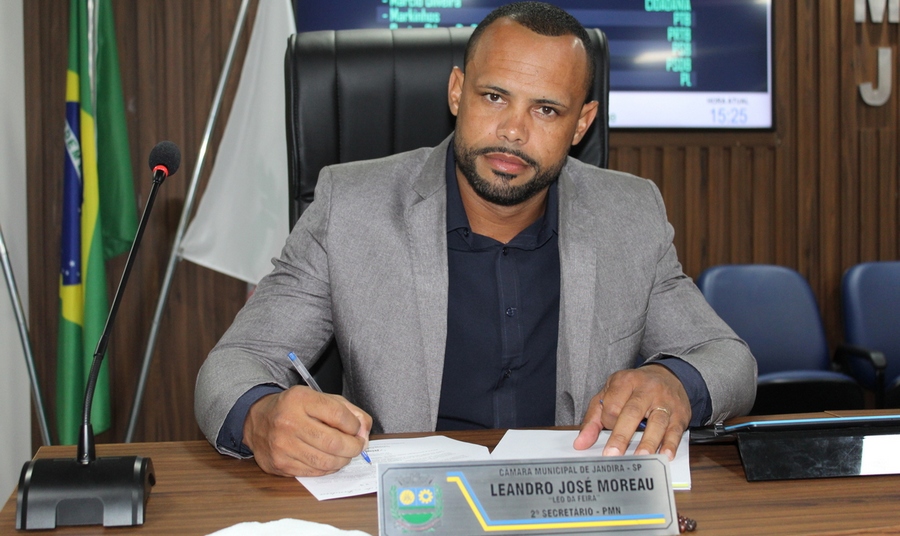 Vereador Léo da Feira recomenda o fornecimento do cordão de girassol às pessoas com deficiência oculta