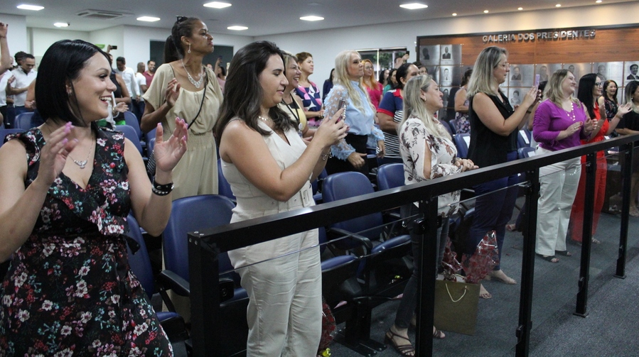 Solenidade da Câmara de Jandira marca celebração do “Dia Internacional da Mulher”