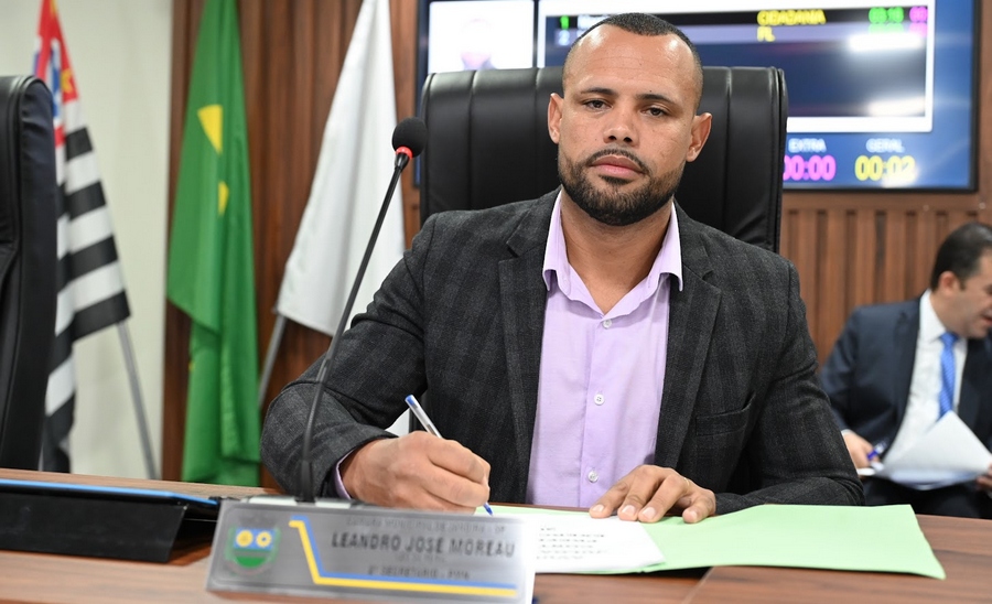 Vereador Léo da Feira sugere implantação de farmácia municipal de manipulação em Jandira