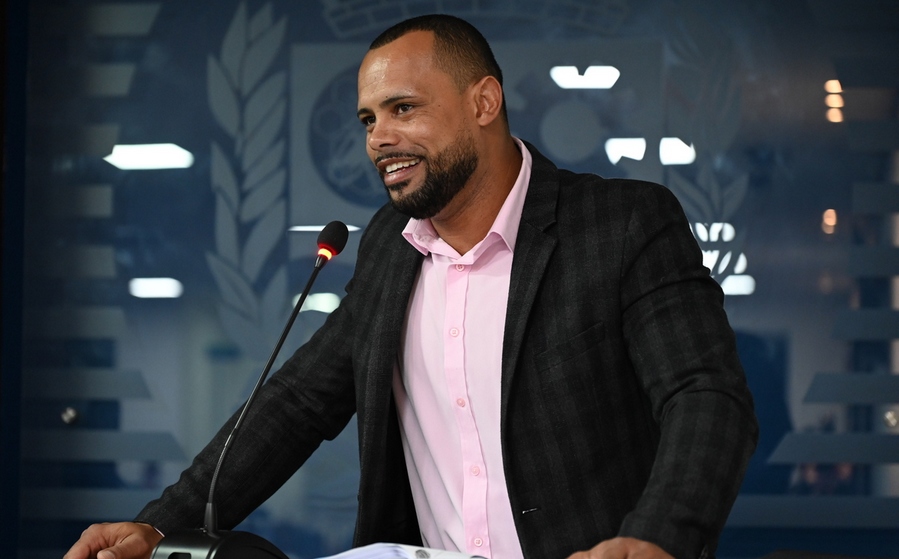 Vereador Léo da Feira sugere instalação de banheiros nas feiras livres de Jandira