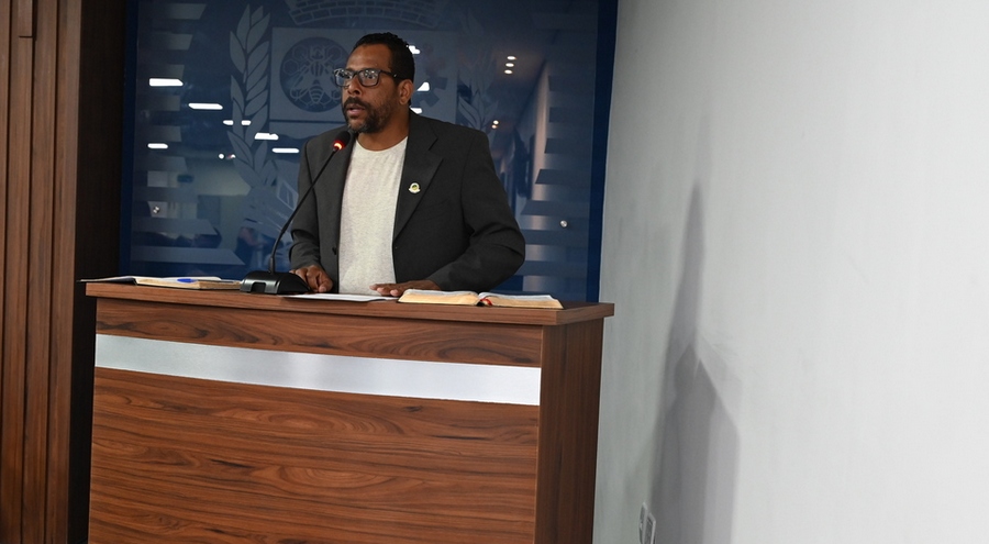 Pastor Gilson propõe adoção de materiais de alfabetização adaptados para crianças com TEA e TDAH