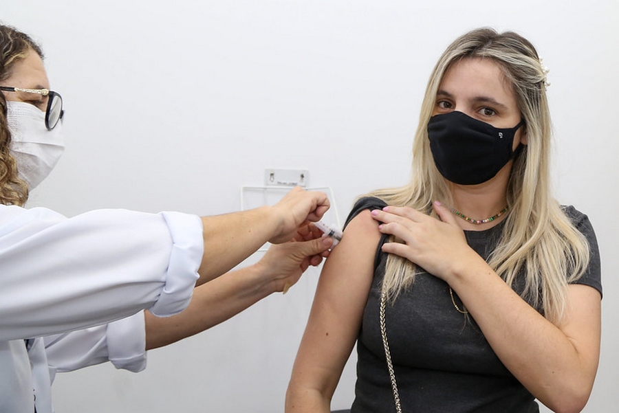 Governo de SP reduz intervalo da dose adicional contra Covid-19 de 5 para 4 meses
