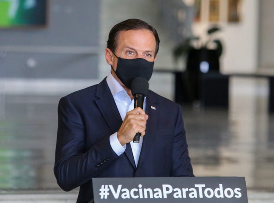 Governador João Doria assina decreto que obriga servidor estadual a comprovar vacinação