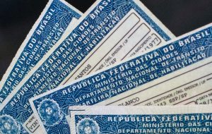 Renovação da CNH pode ser feita por meio dos canais digitais do Poupatempo