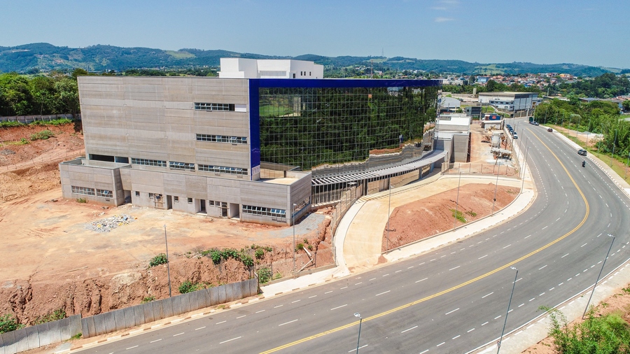 Obras do Novo Hospital Municipal de Santana de Parnaíba seguem em ritmo acelerado