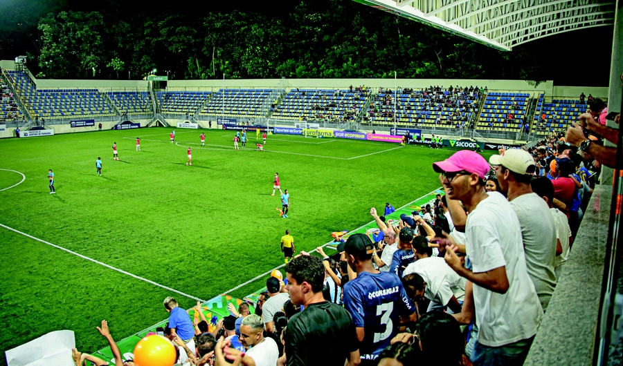 Estádio Municipal de Santana de Parnaíba reúne quase 12 mil pessoas nos jogos da Copinha 2023
