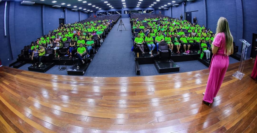 Palestra do Parnaíba Mais Leve reúne cerca de 300 mulheres na Arena de Eventos